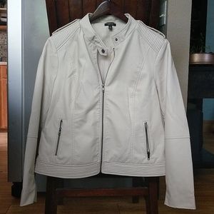 3️⃣ Apt. 9.  Faux leather jacket